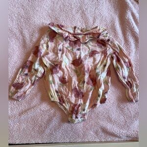 Tullabee long sleeve collard bubble